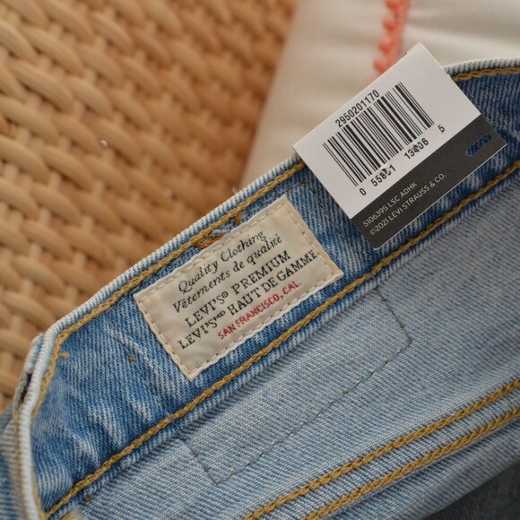 NWT Levi's 501s Straight Leg Light Wash Jeans Sz 29 - Picture 7 of 8